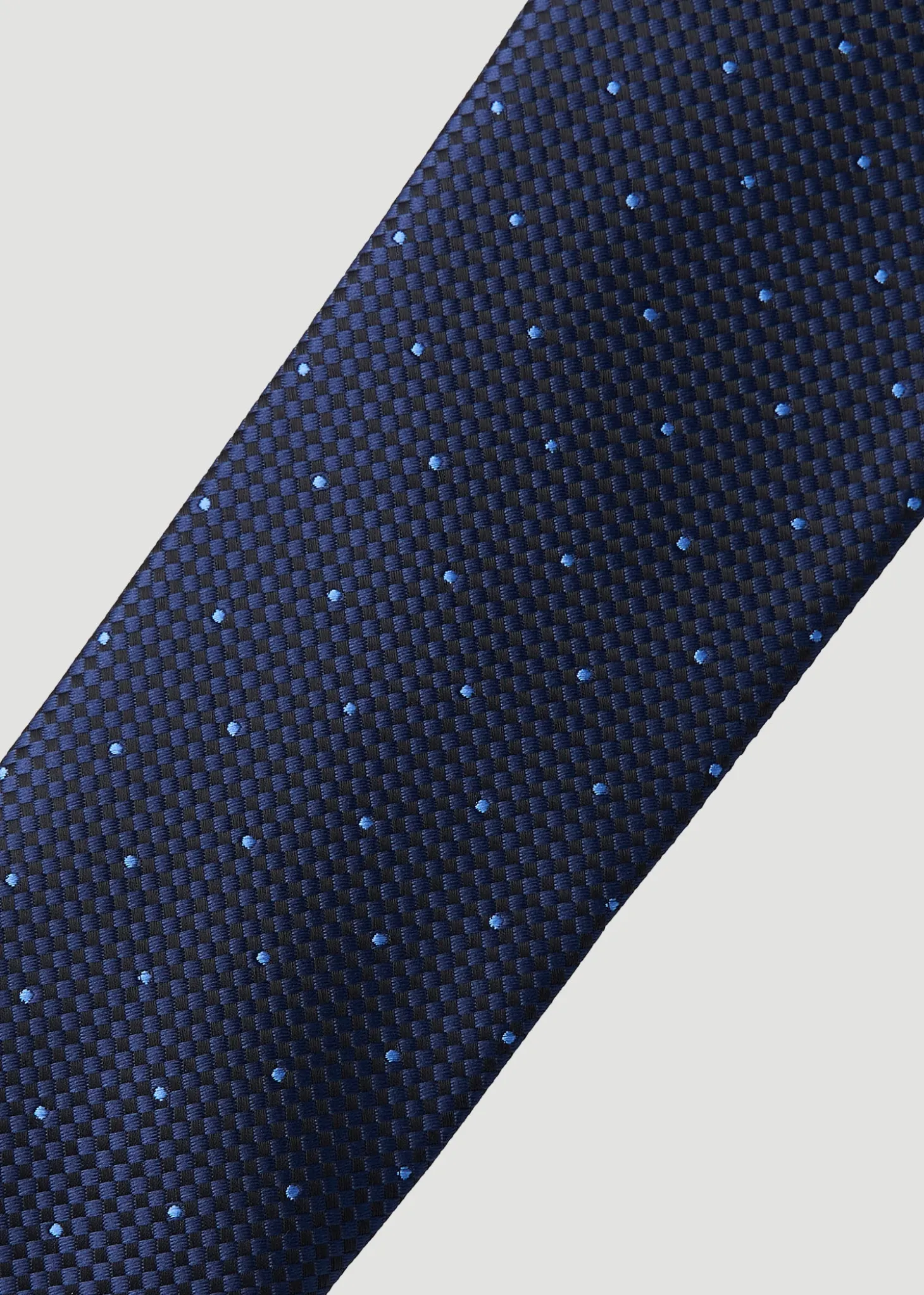 Dress Ties for Tall Men