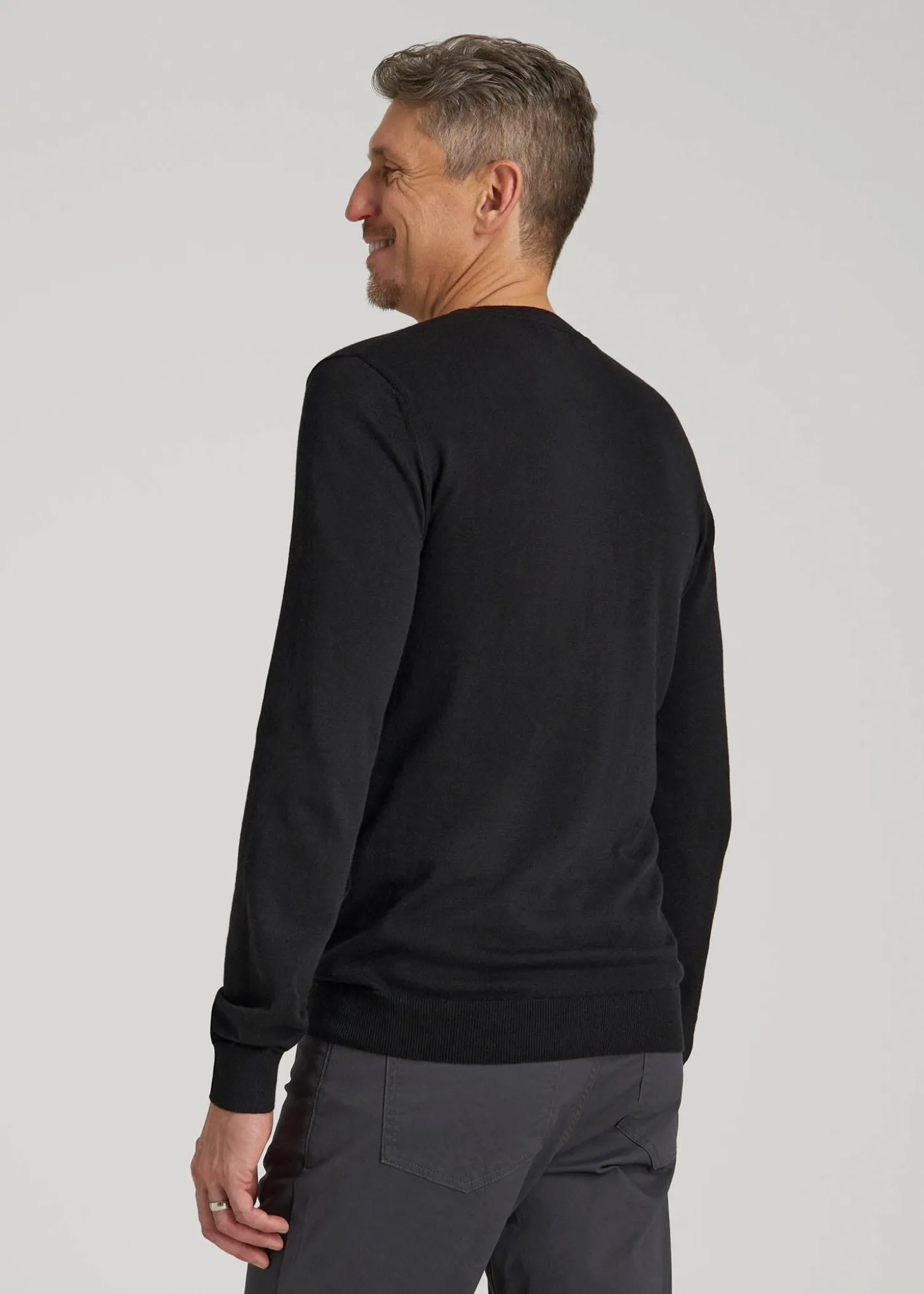 Everyday V-Neck Sweater for Tall Men