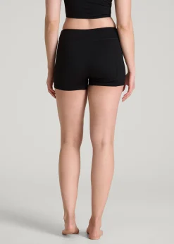 Fitted Hybrid Shorts for Tall Women