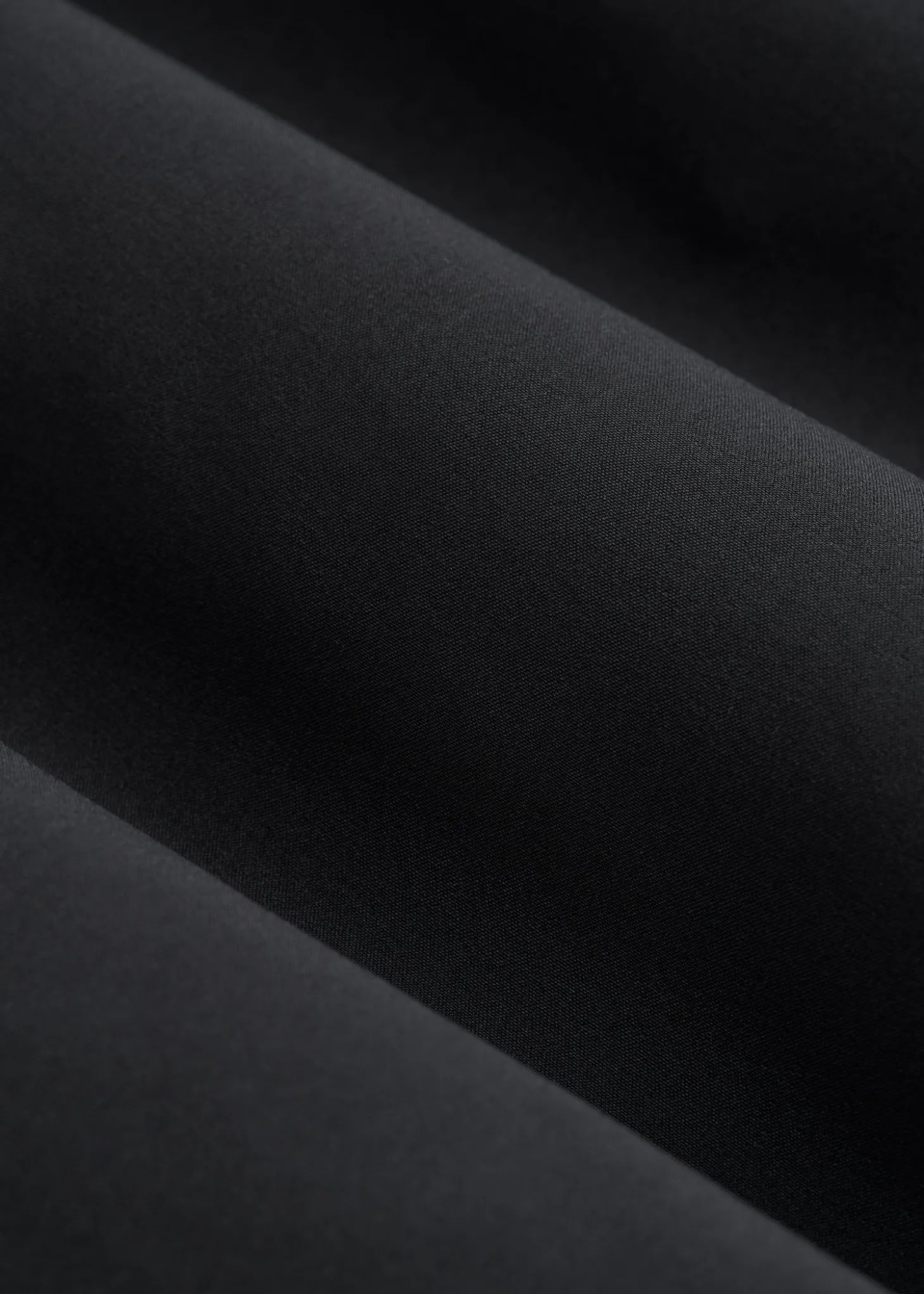 2-in-1 Featherweight Running Short for Tall Men