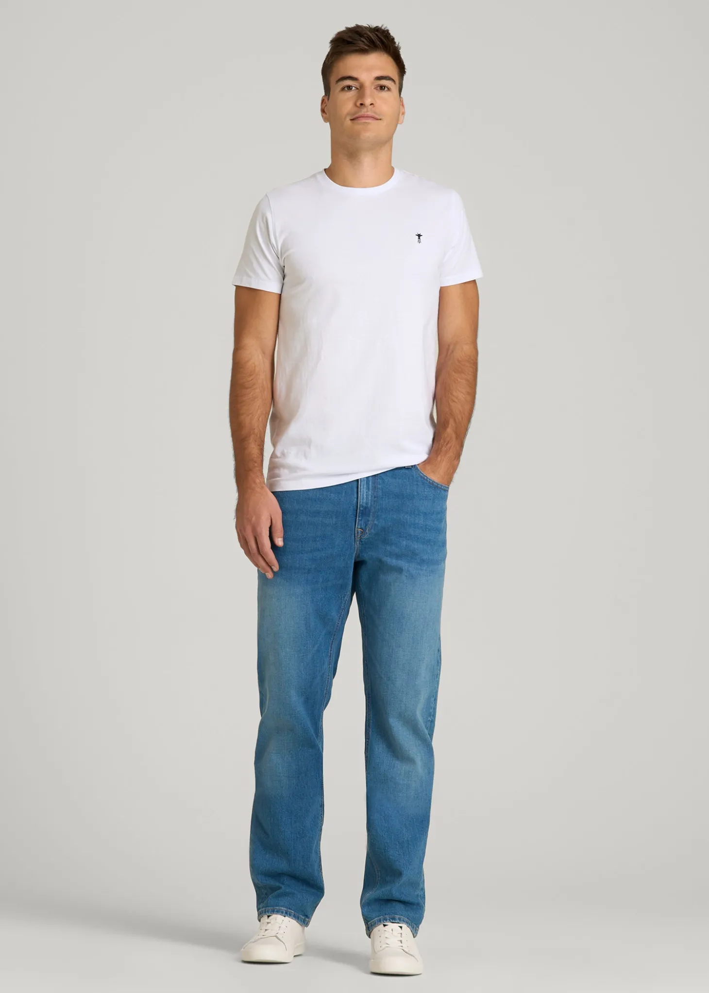 MODERN-FIT Embroidered Logo Crewneck T-Shirt for Tall Men