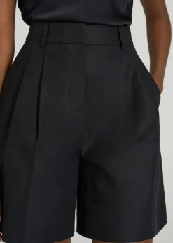 Stretch Cotton Linen Blend Pleated Shorts for Tall Women