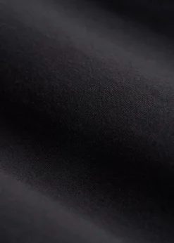 The Essential Modern Fit Crewneck Long Sleeve Tee for Tall Men