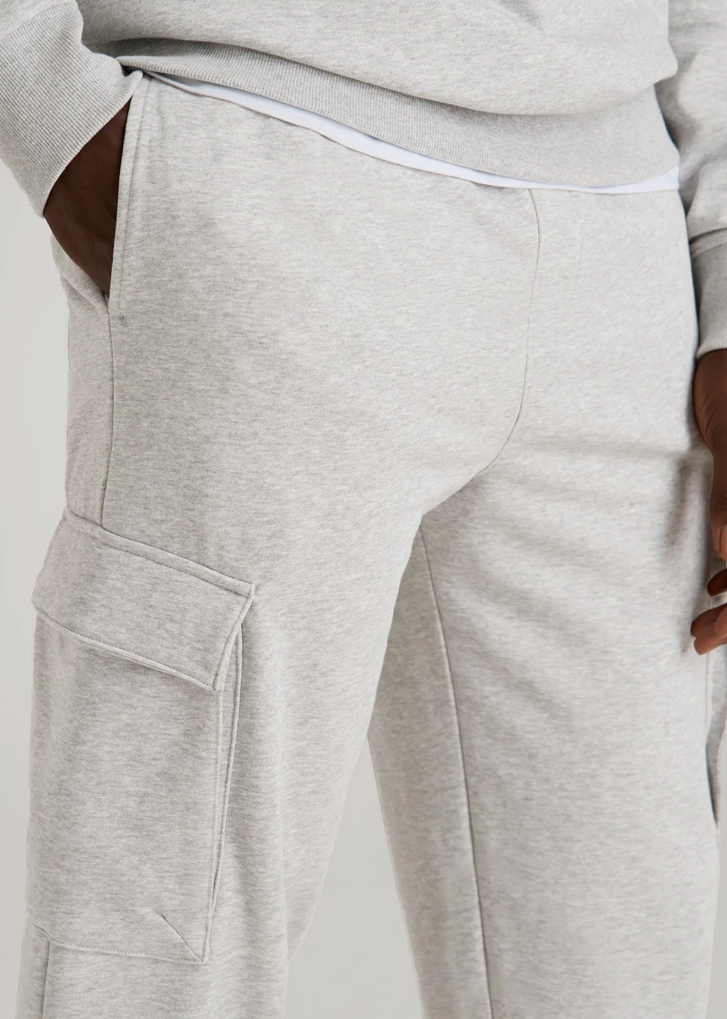 Wearever Fleece Straight Leg Cargo Sweatpant for Tall Men